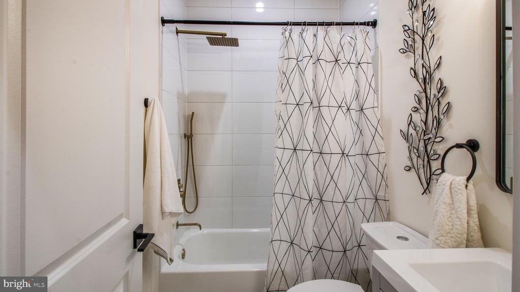 1239 5th Street Nw - Photo 23