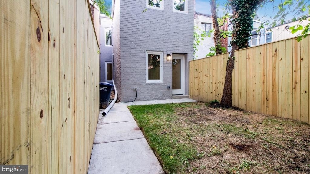 1239 5th Street Nw - Photo 35