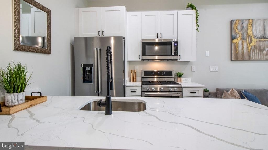 1239 5th Street Nw - Photo 16