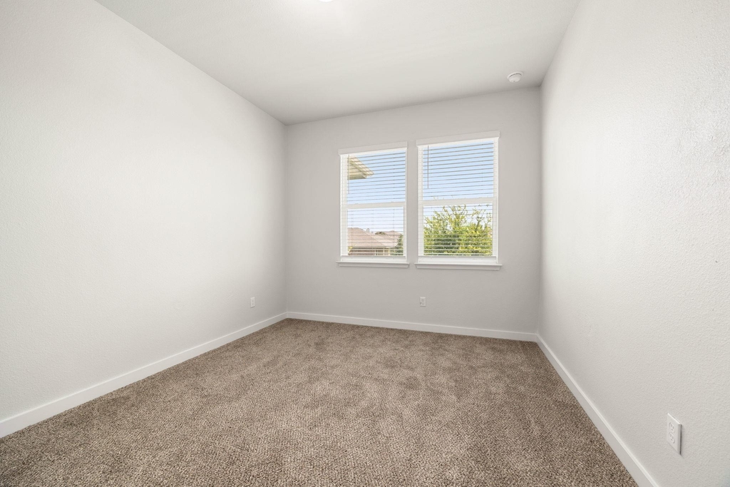605 W South St - Photo 25