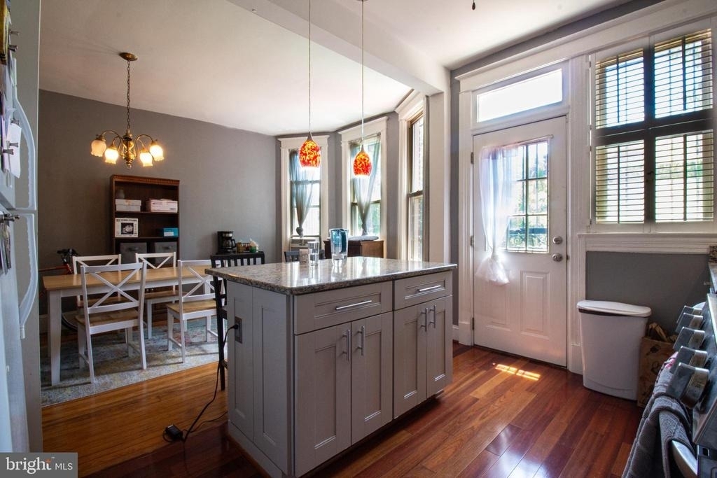 148 Adams Street Nw - Photo 10