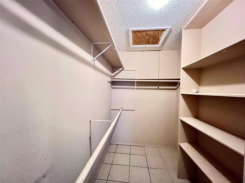 8600 Fathom Cir - Photo 13