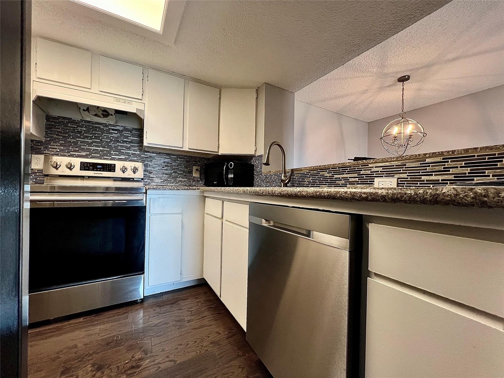 8600 Fathom Cir - Photo 6