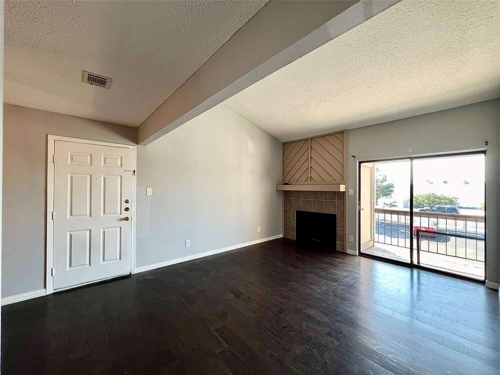 8600 Fathom Cir - Photo 5