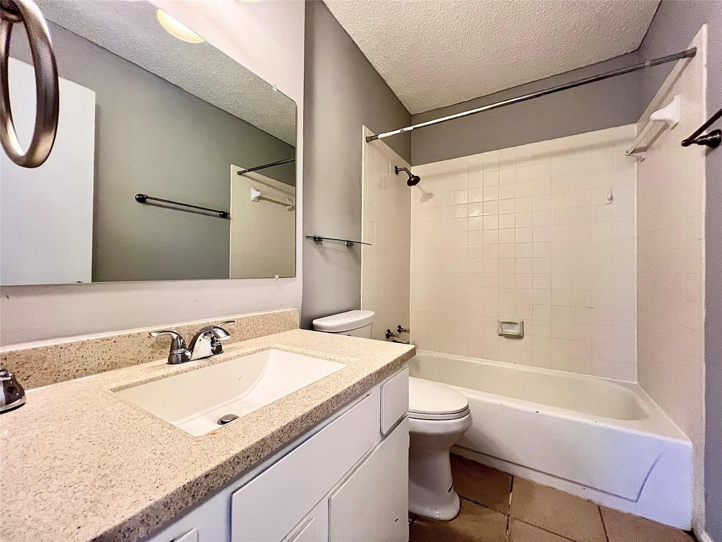 8600 Fathom Cir - Photo 8