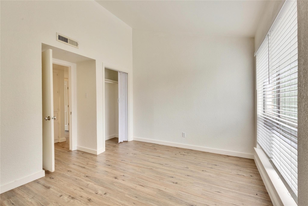 6910 Lovely Ln - Photo 10