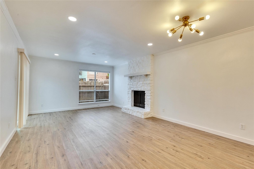 6910 Lovely Ln - Photo 3