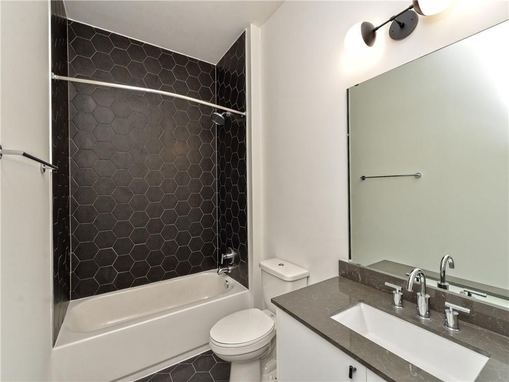 800 Embassy Dr - Photo 6