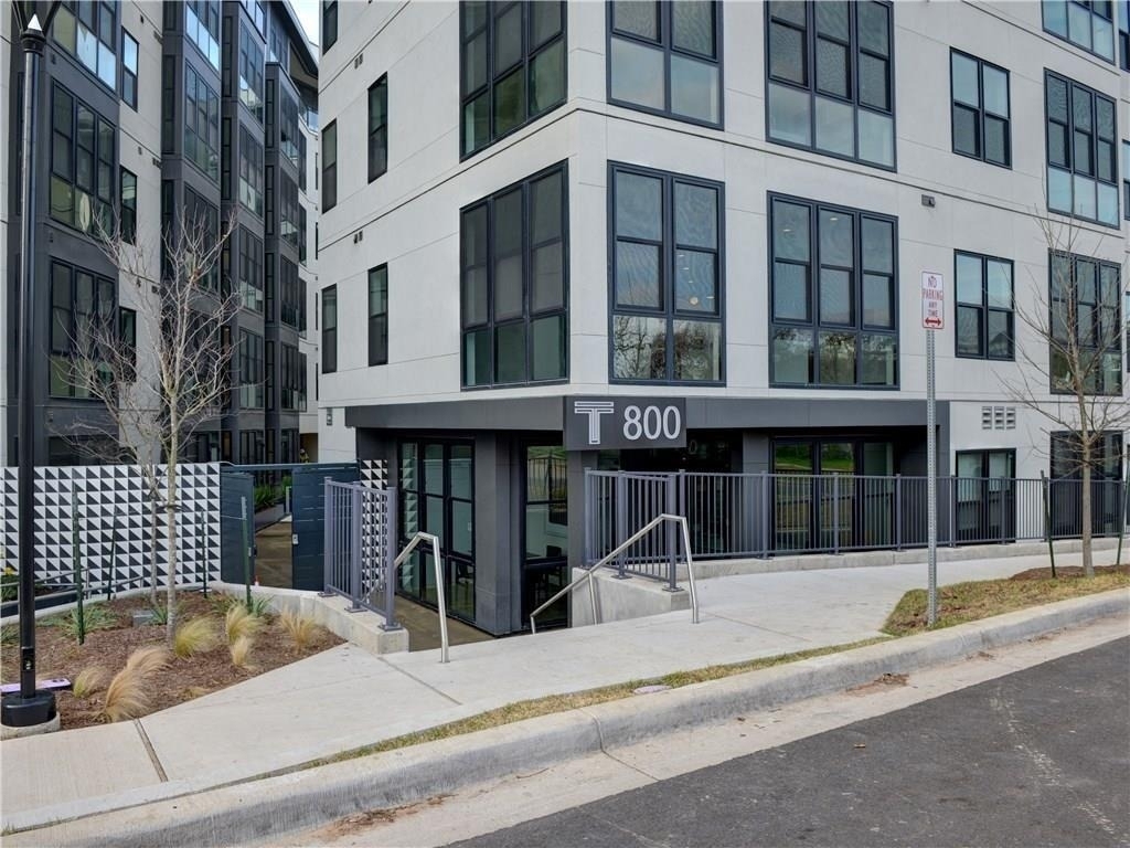 800 Embassy Dr - Photo 11