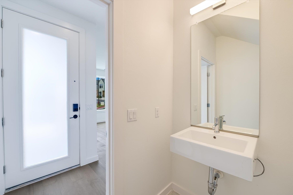 2211 E M Franklin Ave - Photo 12