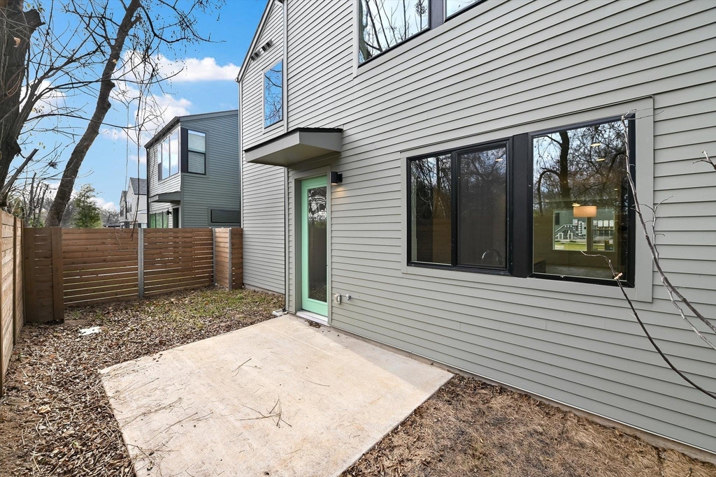 2211 E M Franklin Ave - Photo 13