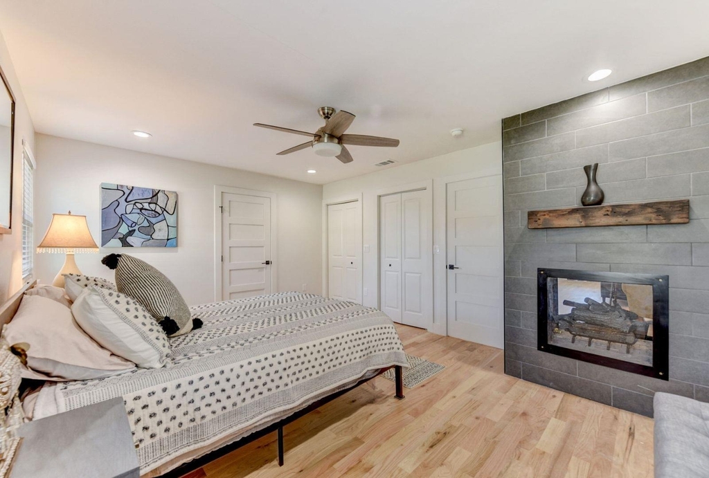 7002 Whispering Oaks Dr - Photo 17