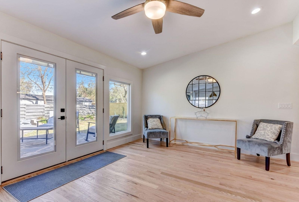 7002 Whispering Oaks Dr - Photo 16