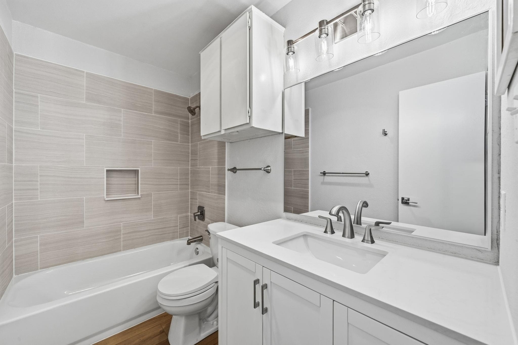 13212 Rampart St - Photo 32