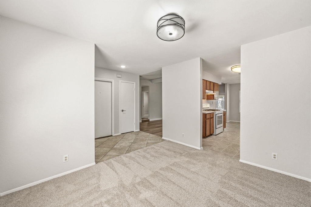 13212 Rampart St - Photo 8
