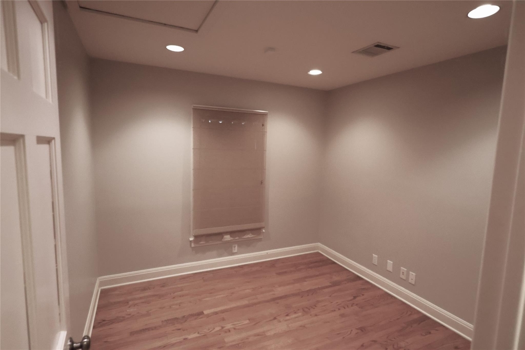4702 Shadow Ln - Photo 9