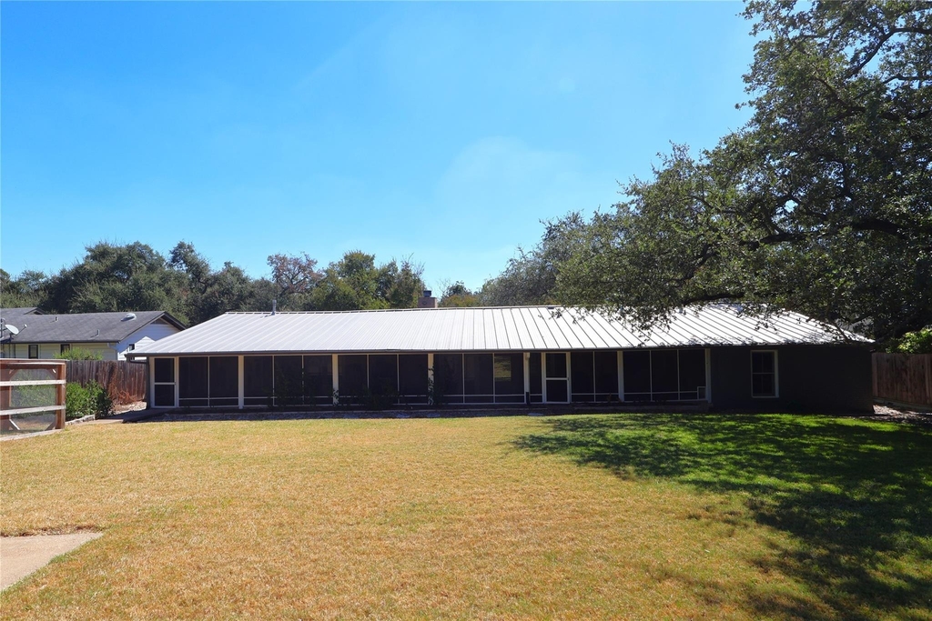 4702 Shadow Ln - Photo 13