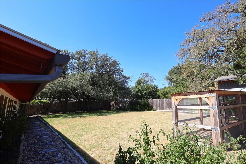4702 Shadow Ln - Photo 12