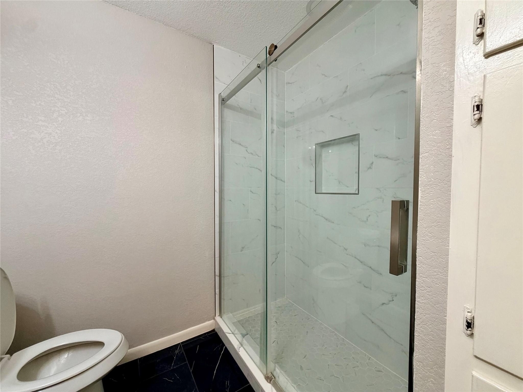 1403 Long Branch Dr - Photo 6