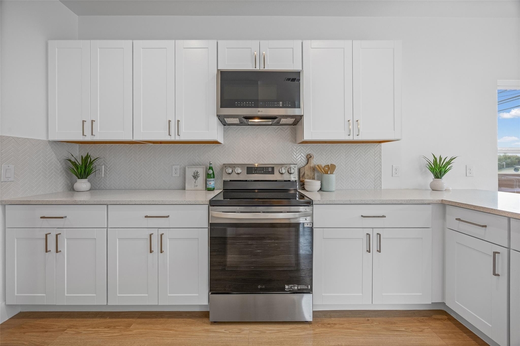 7310 Carver Ave - Photo 8