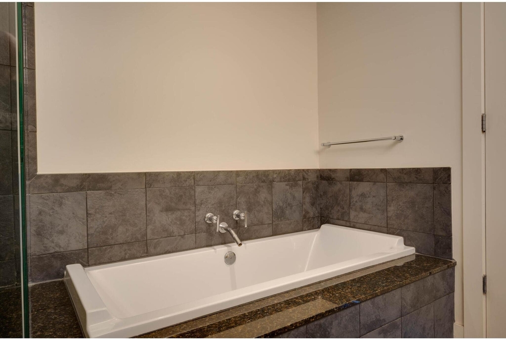 210 Lee Barton Dr - Photo 22