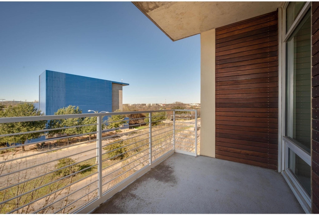 210 Lee Barton Dr - Photo 15
