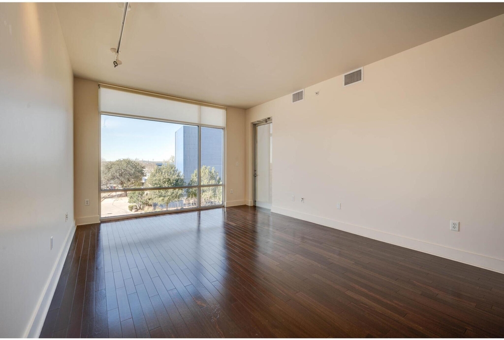 210 Lee Barton Dr - Photo 11
