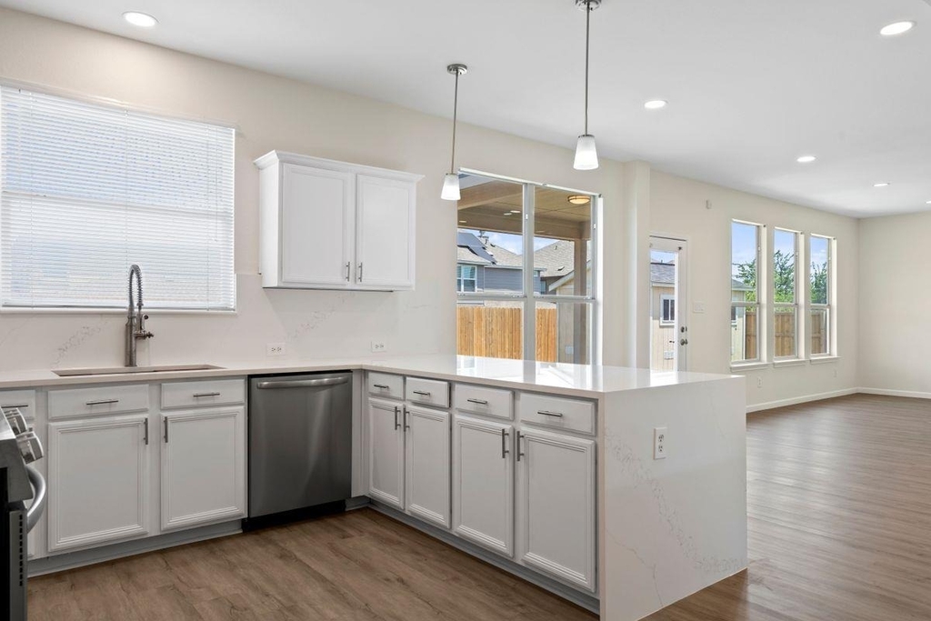 101 Redwood Dr - Photo 13