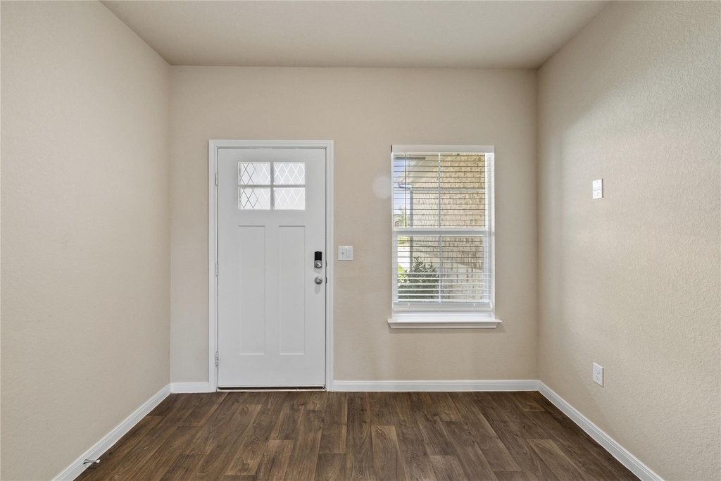 2905 Maryanne Ln - Photo 5