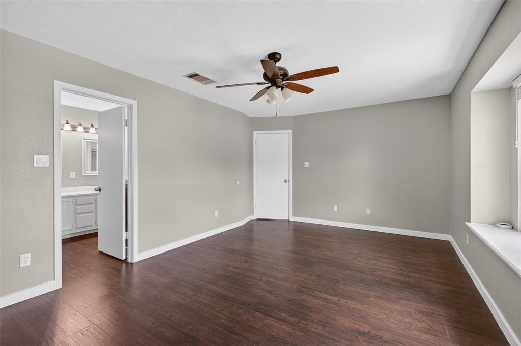 7601 Windrush Dr - Photo 29