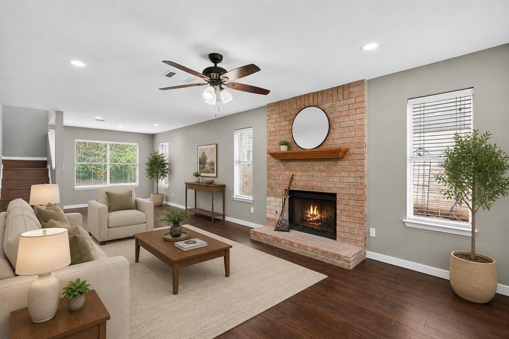7601 Windrush Dr - Photo 3