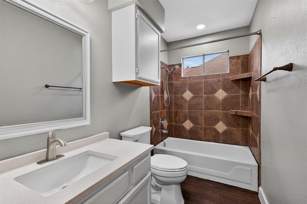 7601 Windrush Dr - Photo 23