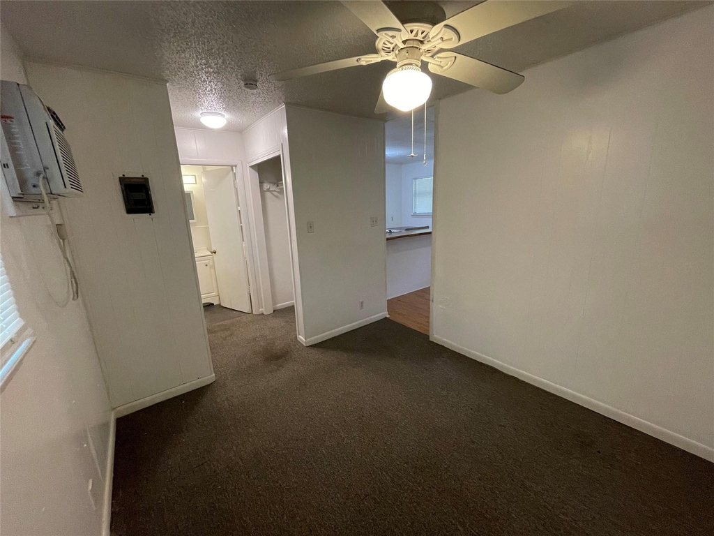 2711 Hemphill Park - Photo 5