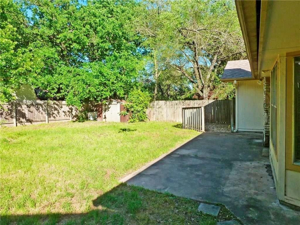 906 Acorn Oaks Dr - Photo 11