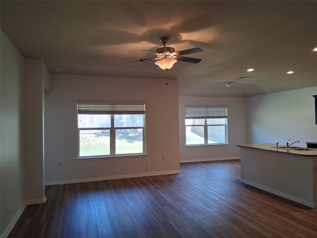 11105 Dawes Pl - Photo 4
