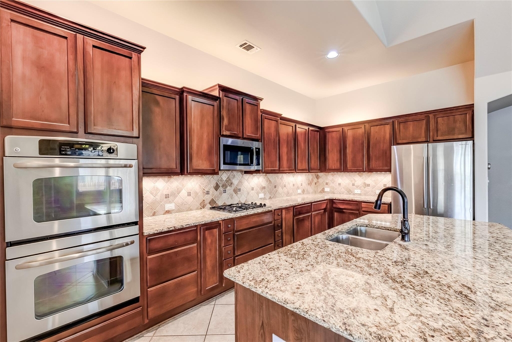 19421 Brent Knoll Dr - Photo 12