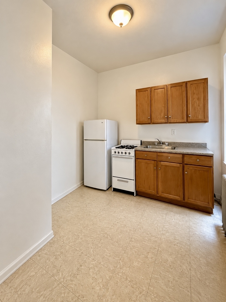 180 East 101st Street - Photo 6