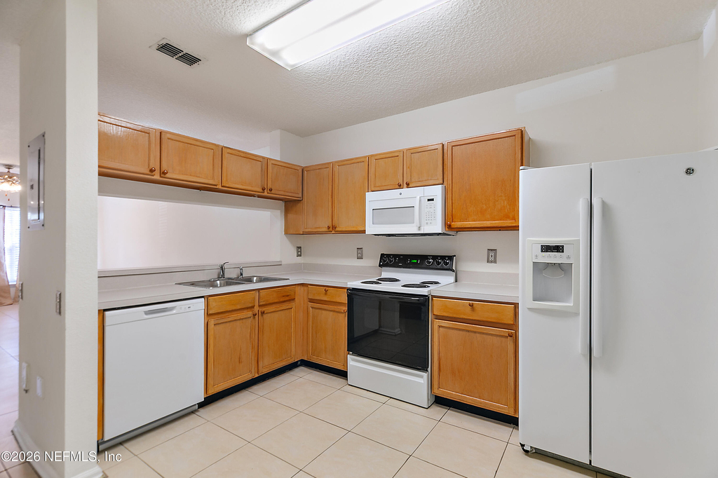 12311 Kensington Lakes Drive - Photo 5