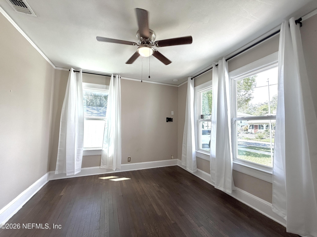1407 Belmonte Avenue - Photo 12