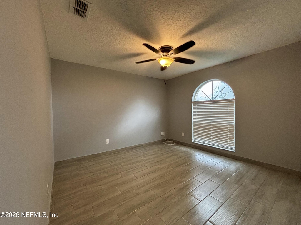3018 Hickory Glen Drive - Photo 6