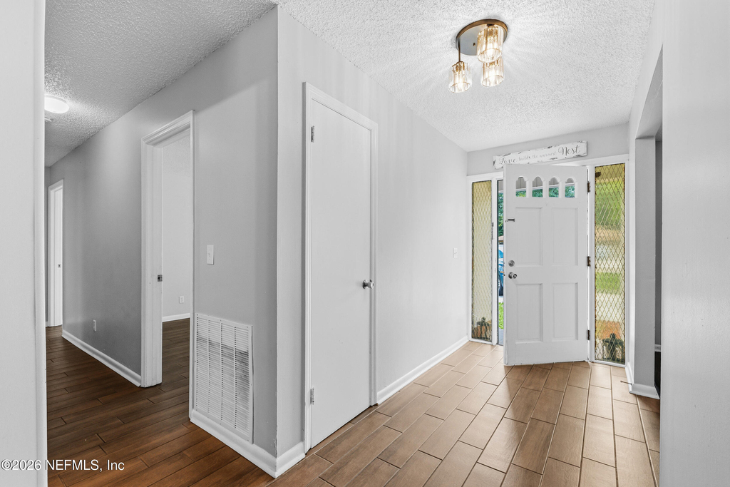 3034 Townsend Boulevard - Photo 3
