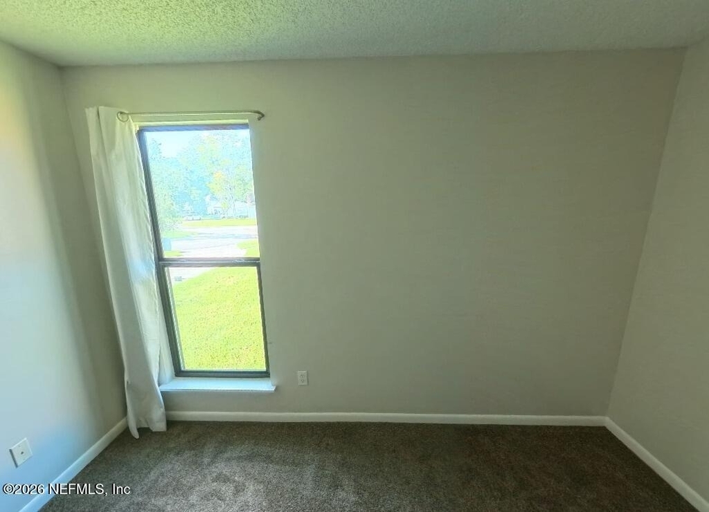 8319 Daisy Lane S - Photo 10