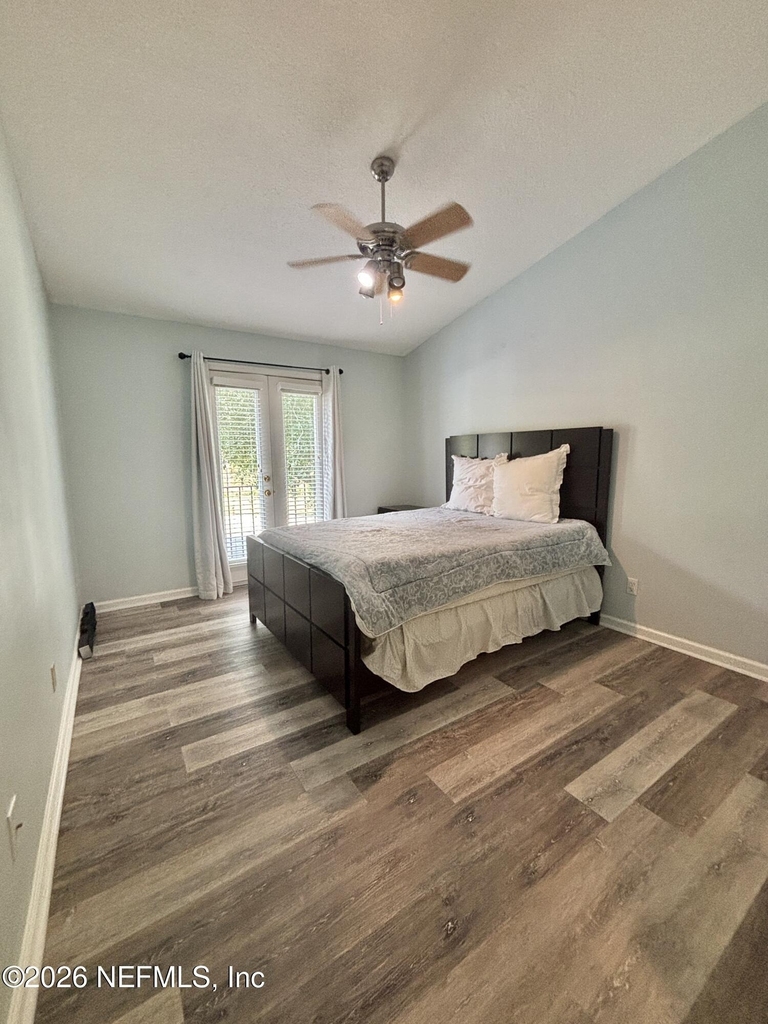 13727 Richmond Park Drive - Photo 21