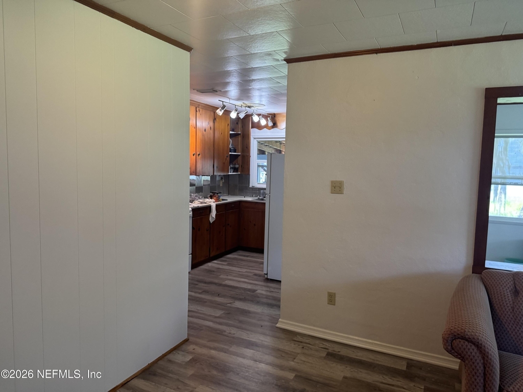 1464 Se County Road 21b - Photo 7