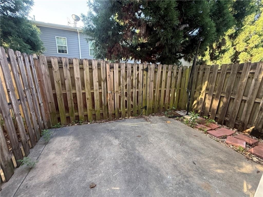 910 Summer Place - Photo 9