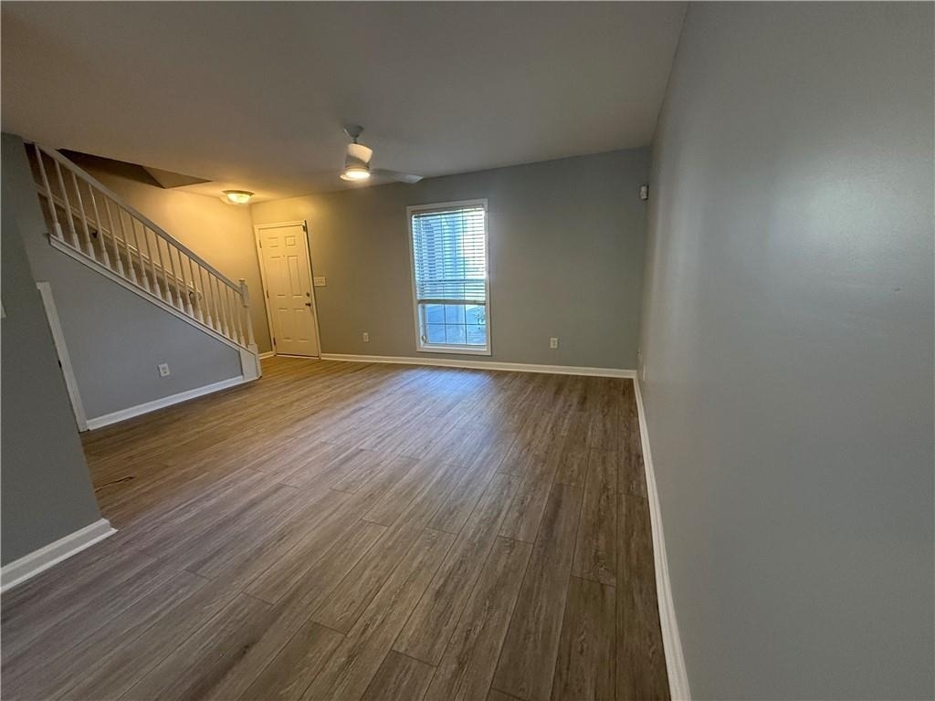 910 Summer Place - Photo 6