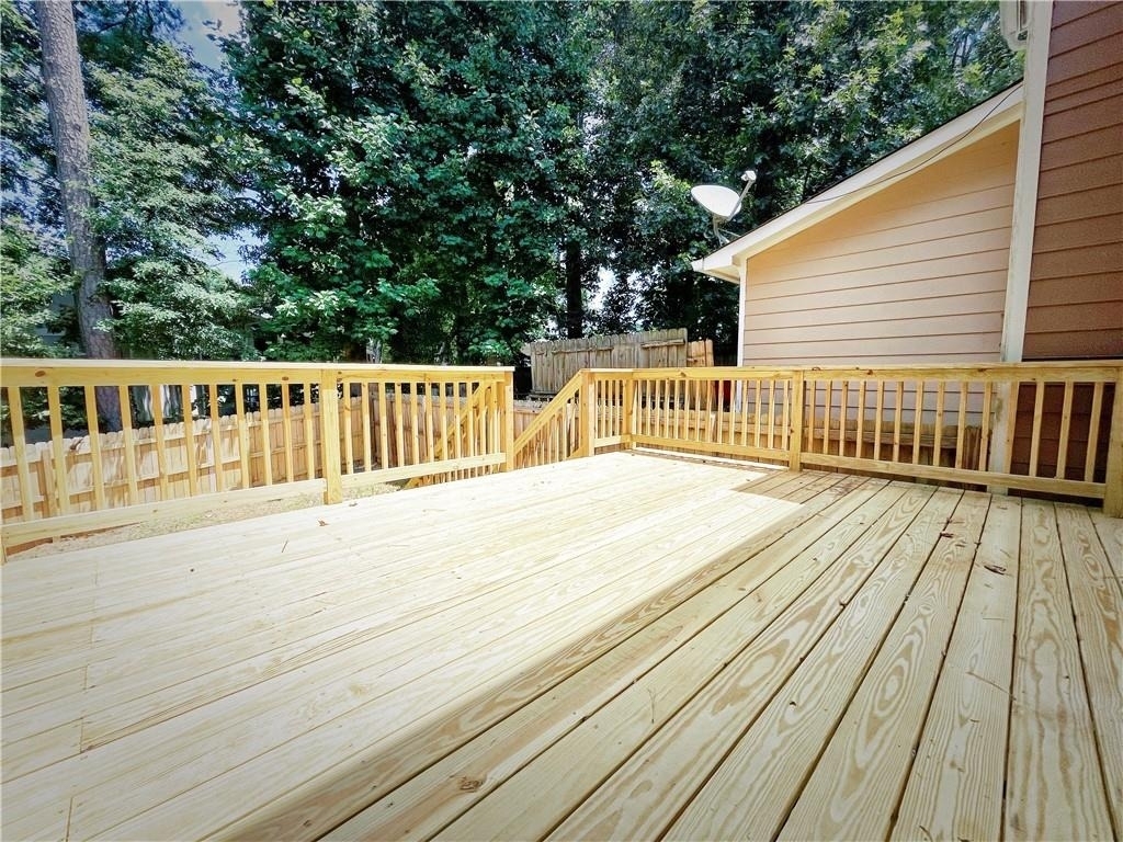 1330 Ridgecrest Lane Se - Photo 7