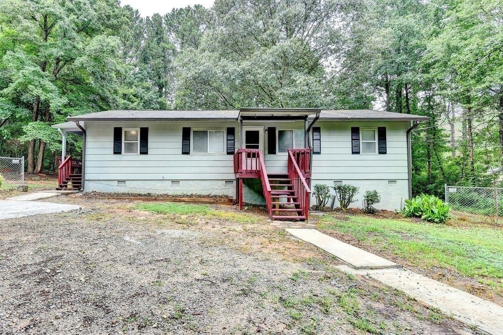 103 Dogwood Ln - Photo 0