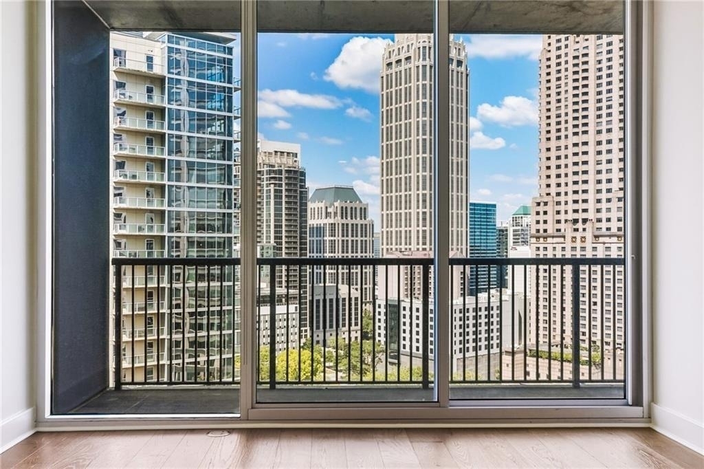 1080 Peachtree Street Ne - Photo 0
