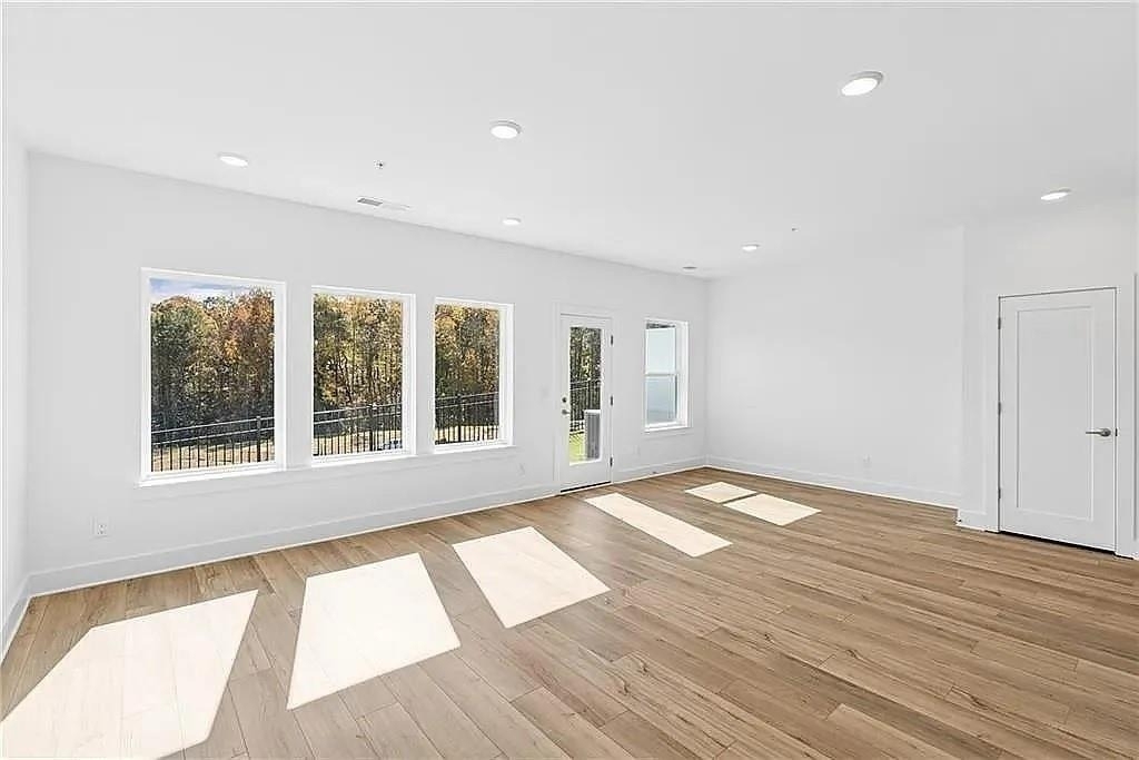 158 Redbud Road - Photo 1